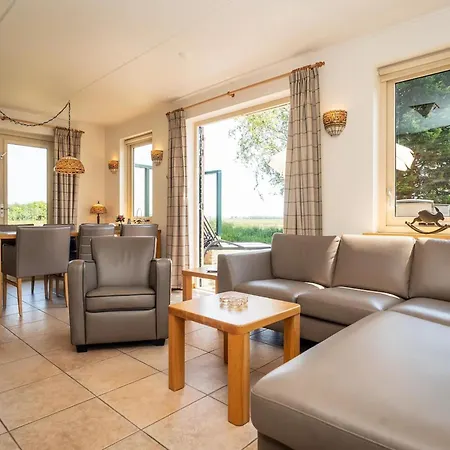 6-guest Texel With Sauna & *
