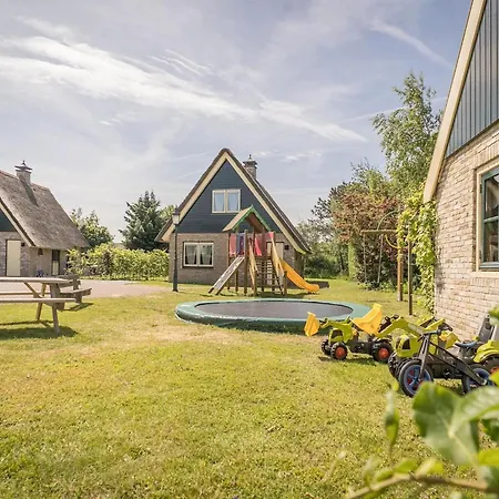 6-guest Texel With Sauna & *
